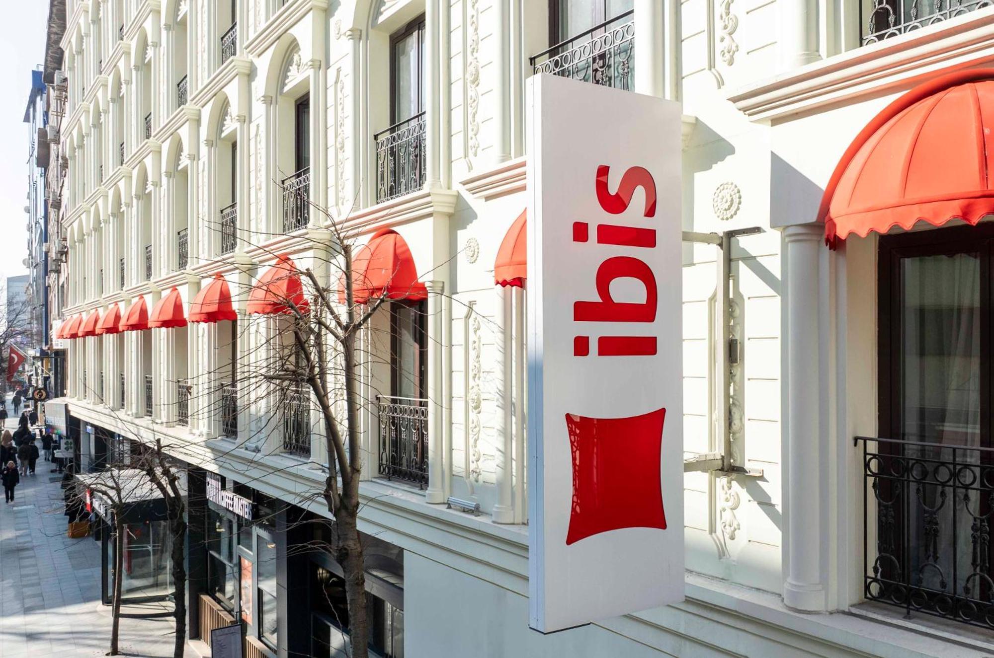 Отель Ibis Istanbul Sisli Экстерьер фото